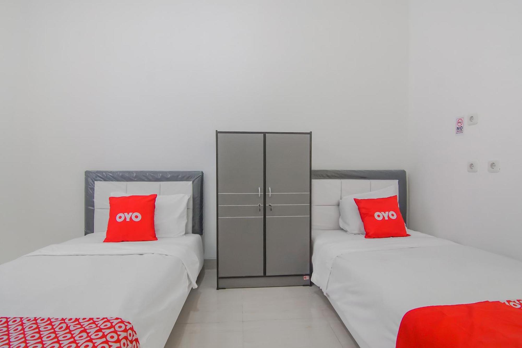 Super Oyo Capital O 90342 Kemang Garden Hotel Jakarta Exterior photo