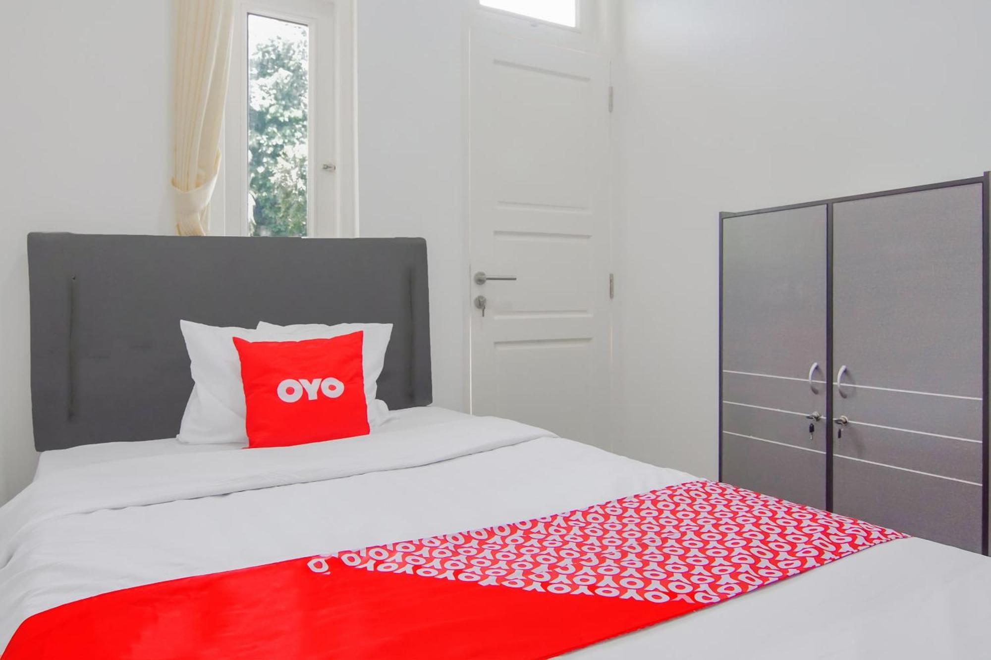 Super Oyo Capital O 90342 Kemang Garden Hotel Jakarta Exterior photo
